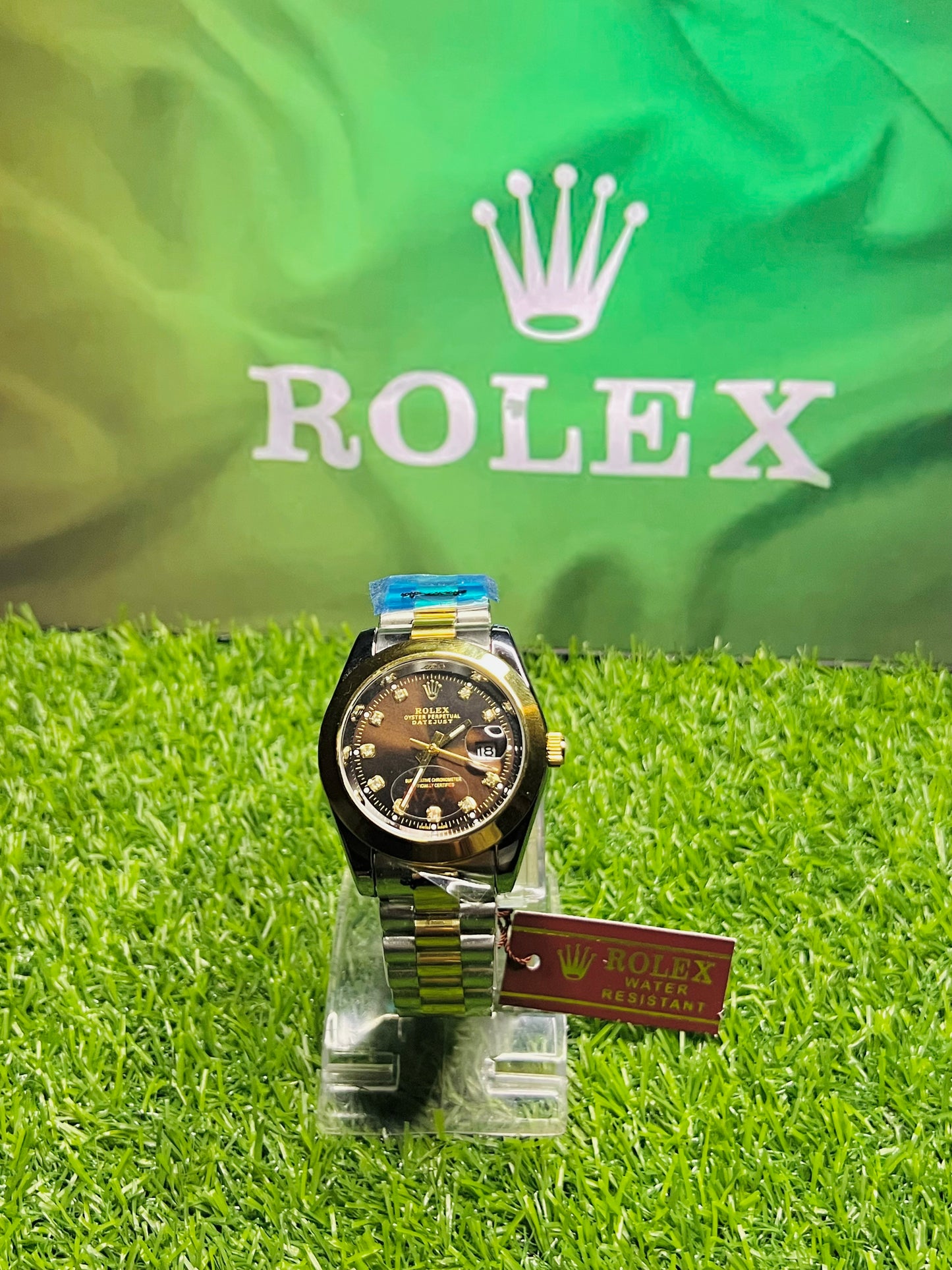 Luxury Timepiece: Rolex Datejust with Black Diamond Dial and high quailty silver gold chain