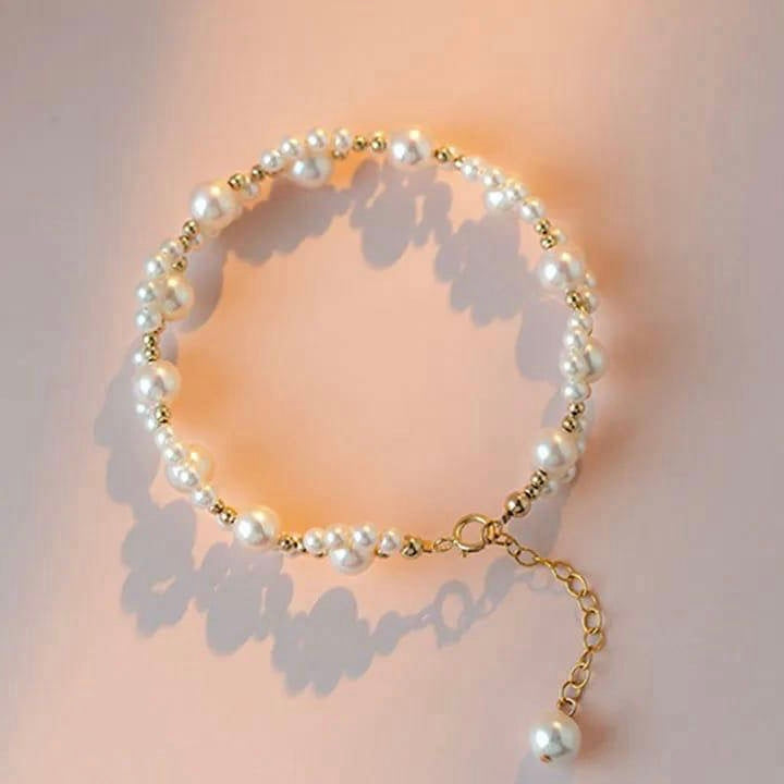 1 Pc resin White Pearl cluster braclet For a Women