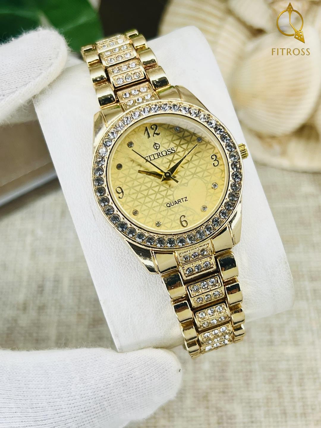 Women’s Quatraz chain watch- Water poof high qaulity
