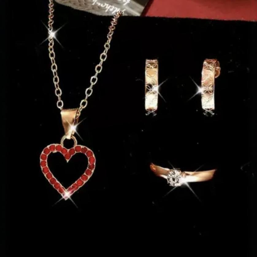 💎 "Heart of Love Jewelry Set" 😍
Neckless earing and a beautiful ring
