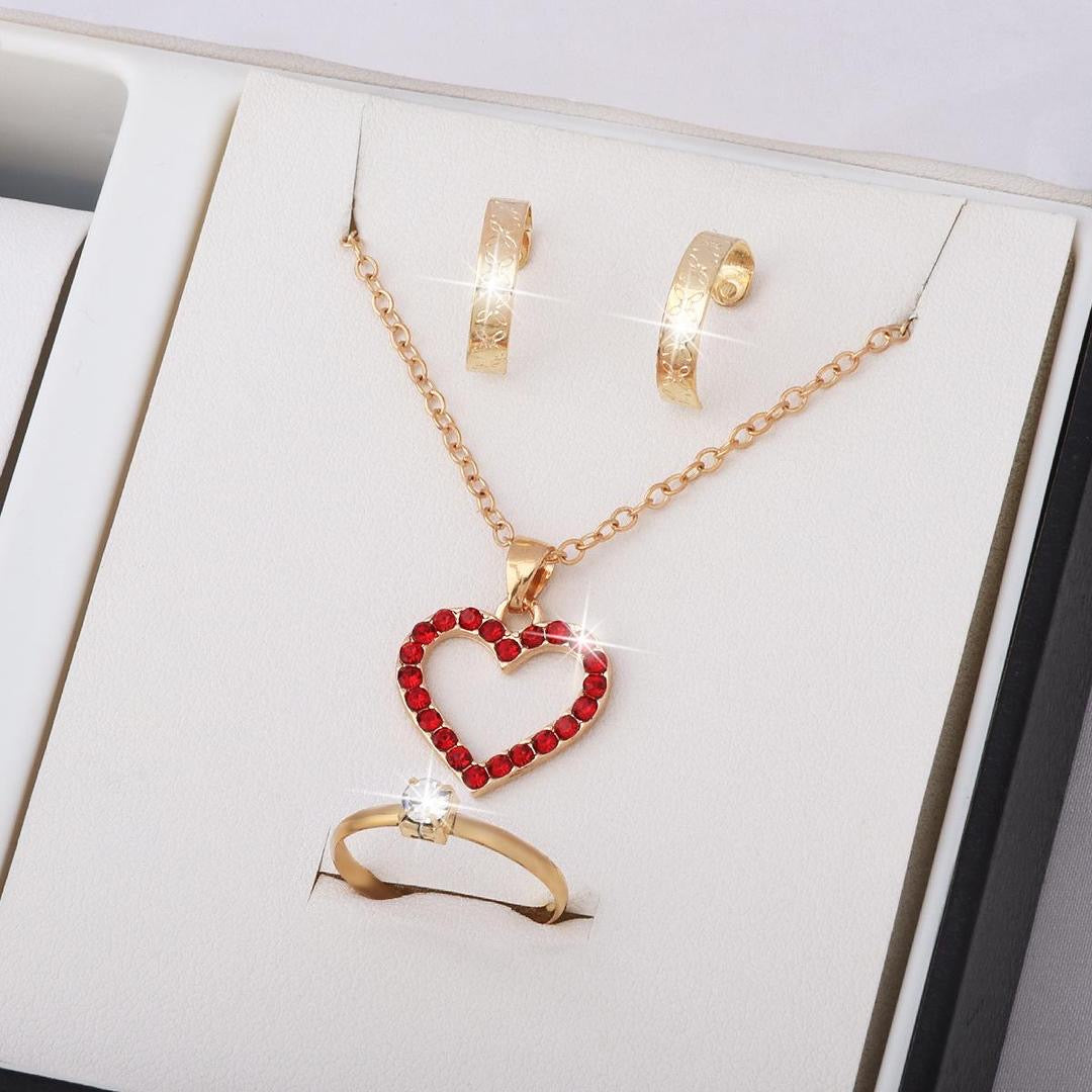 💎 "Heart of Love Jewelry Set" 😍
Neckless earing and a beautiful ring