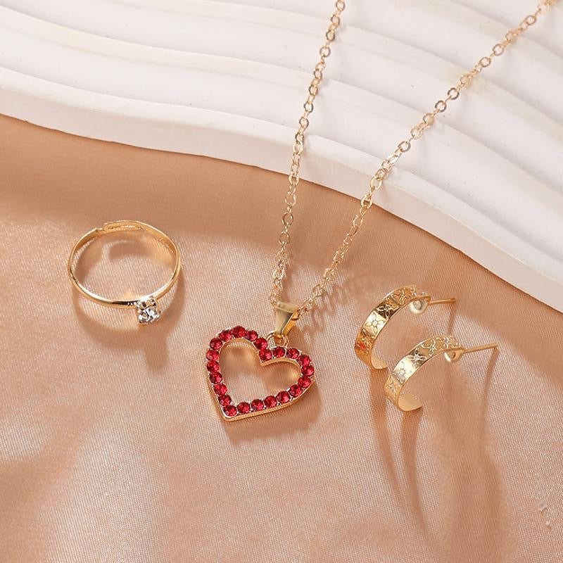 💎 "Heart of Love Jewelry Set" 😍
Neckless earing and a beautiful ring