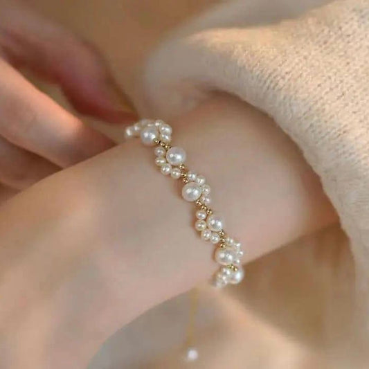 1 Pc resin White Pearl cluster braclet For a Women